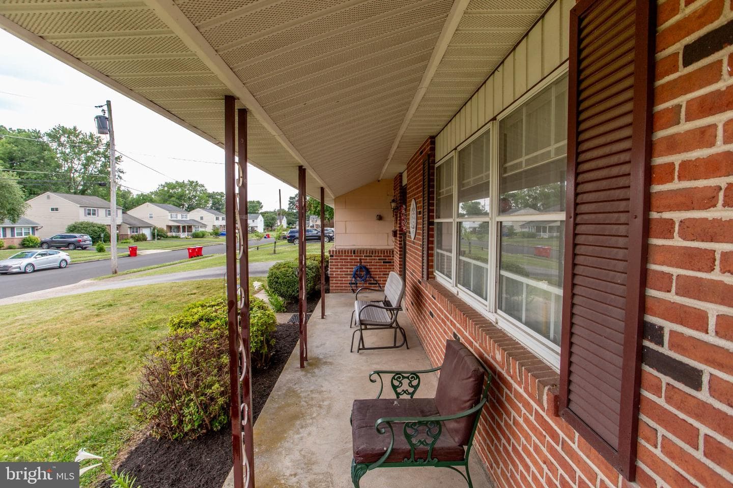 136 Wallace Drive photo 3