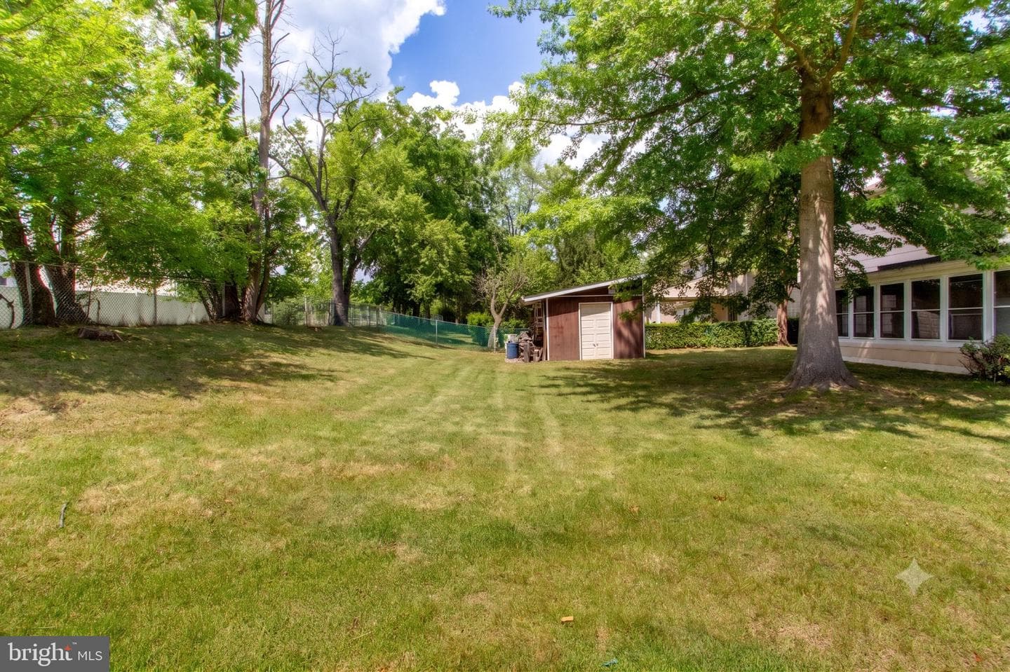 136 Wallace Drive photo 4