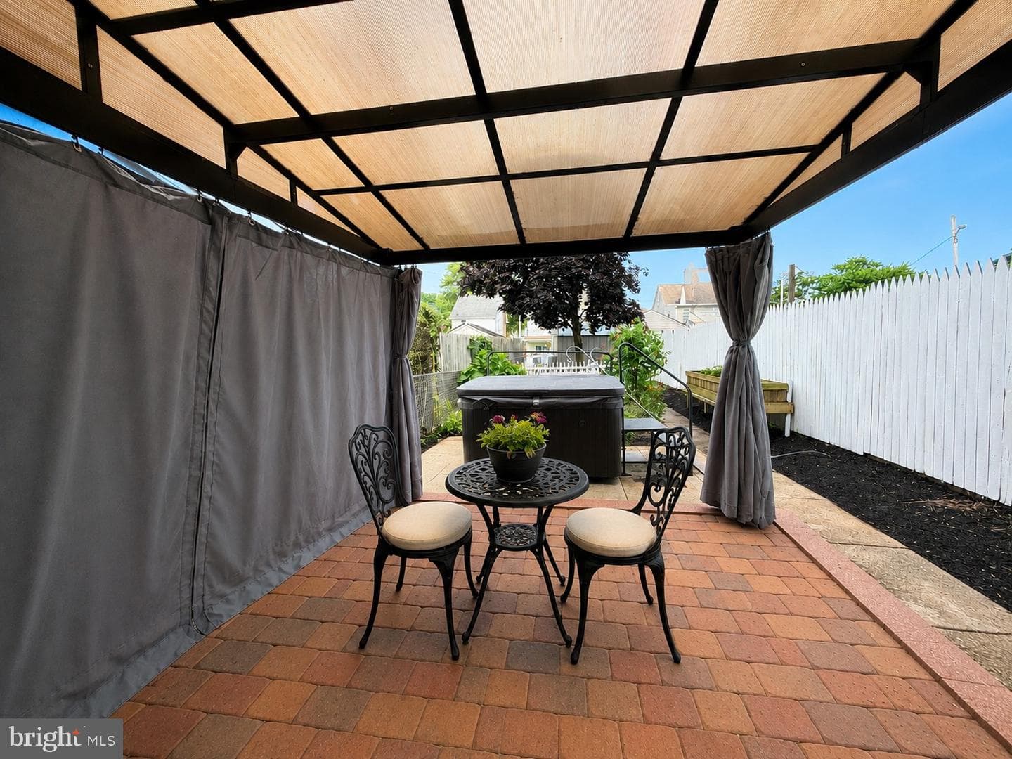 525 Locust Street photo 35