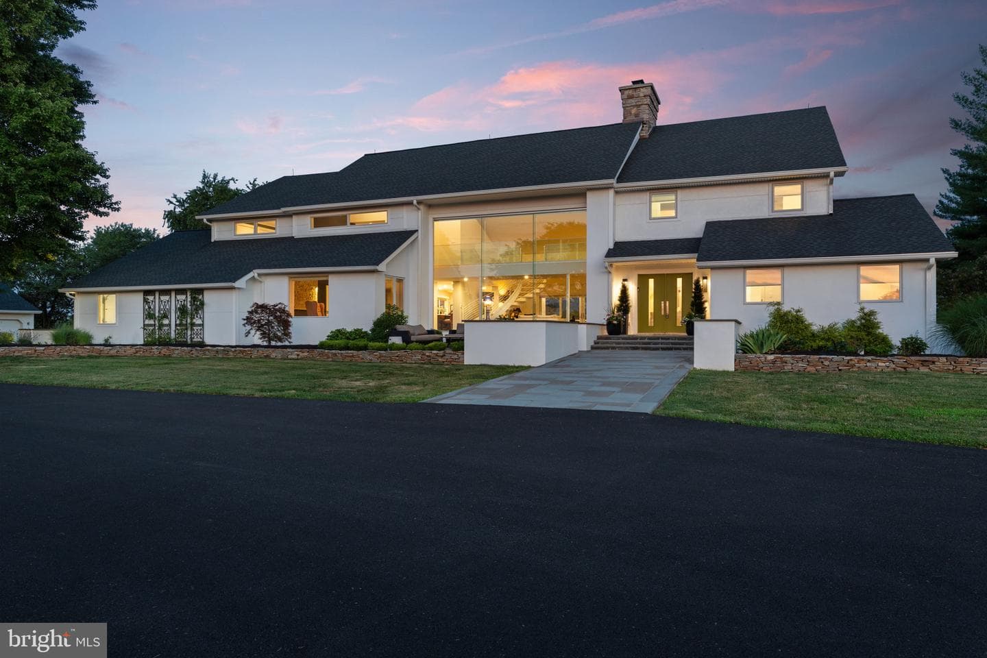 1088 Highland Road photo 1