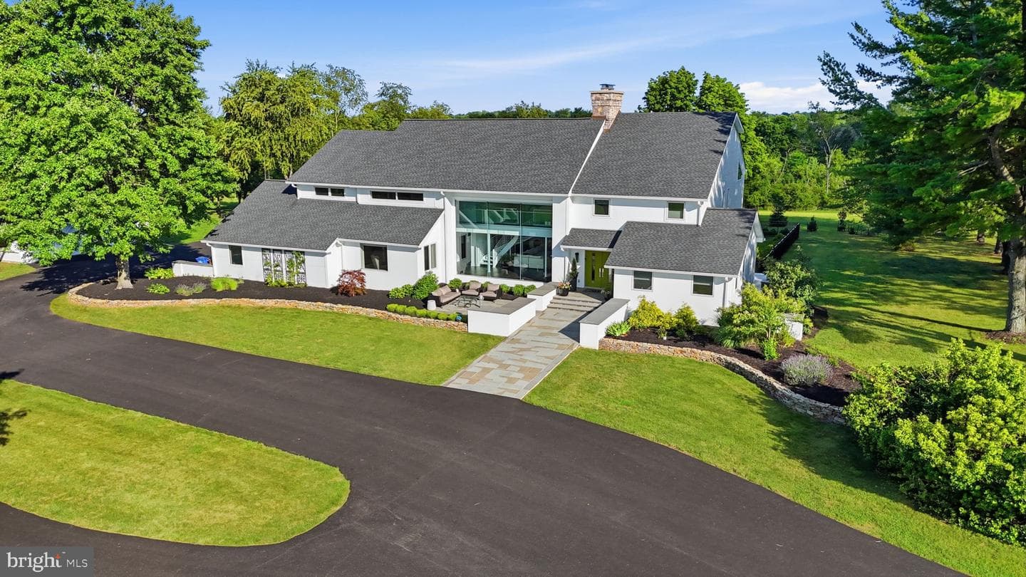 1088 Highland Road photo 102
