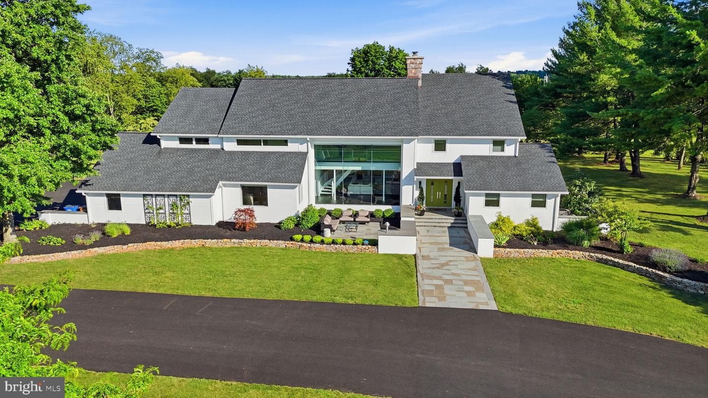 1088 Highland Road photo 103