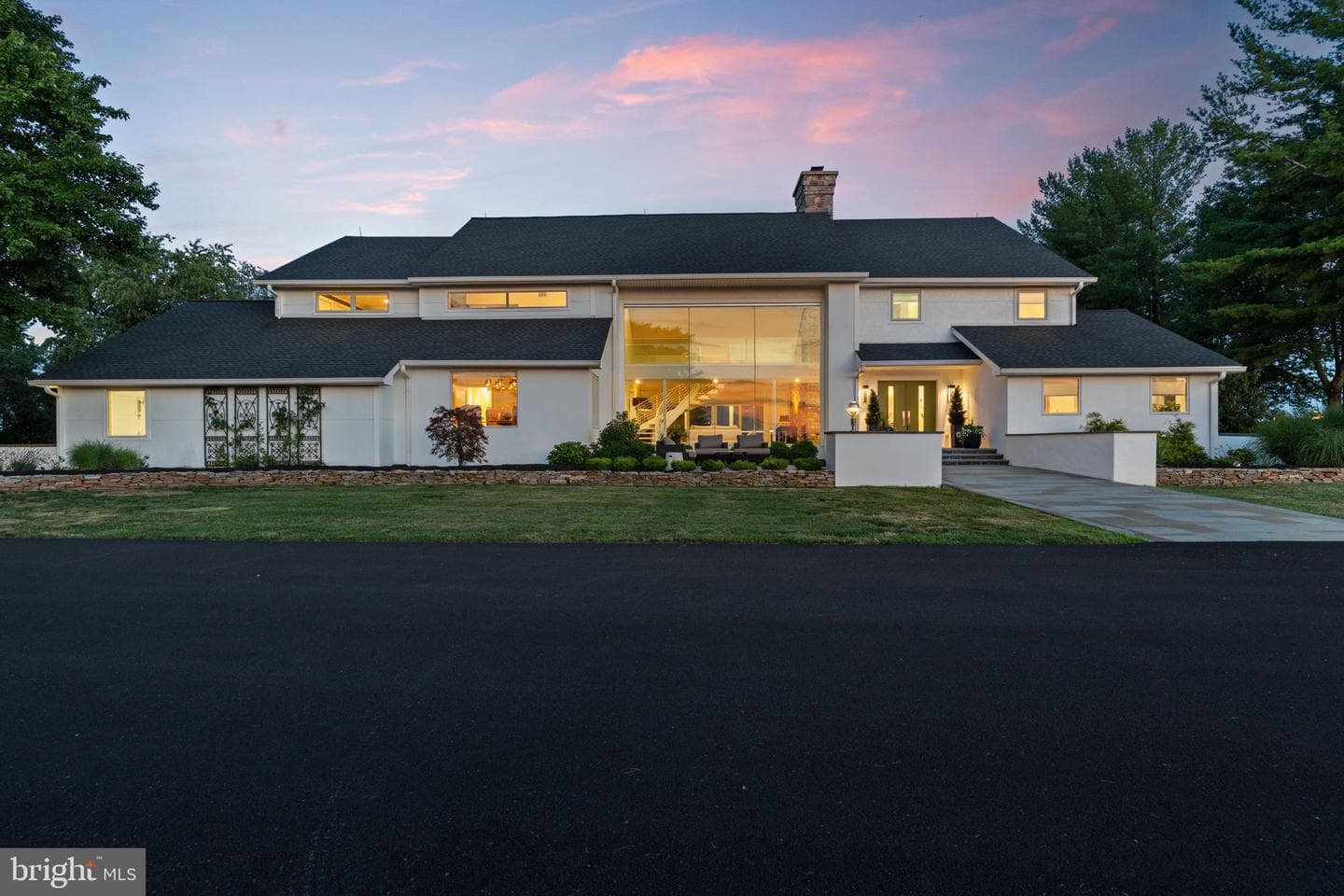 1088 Highland Road photo 2