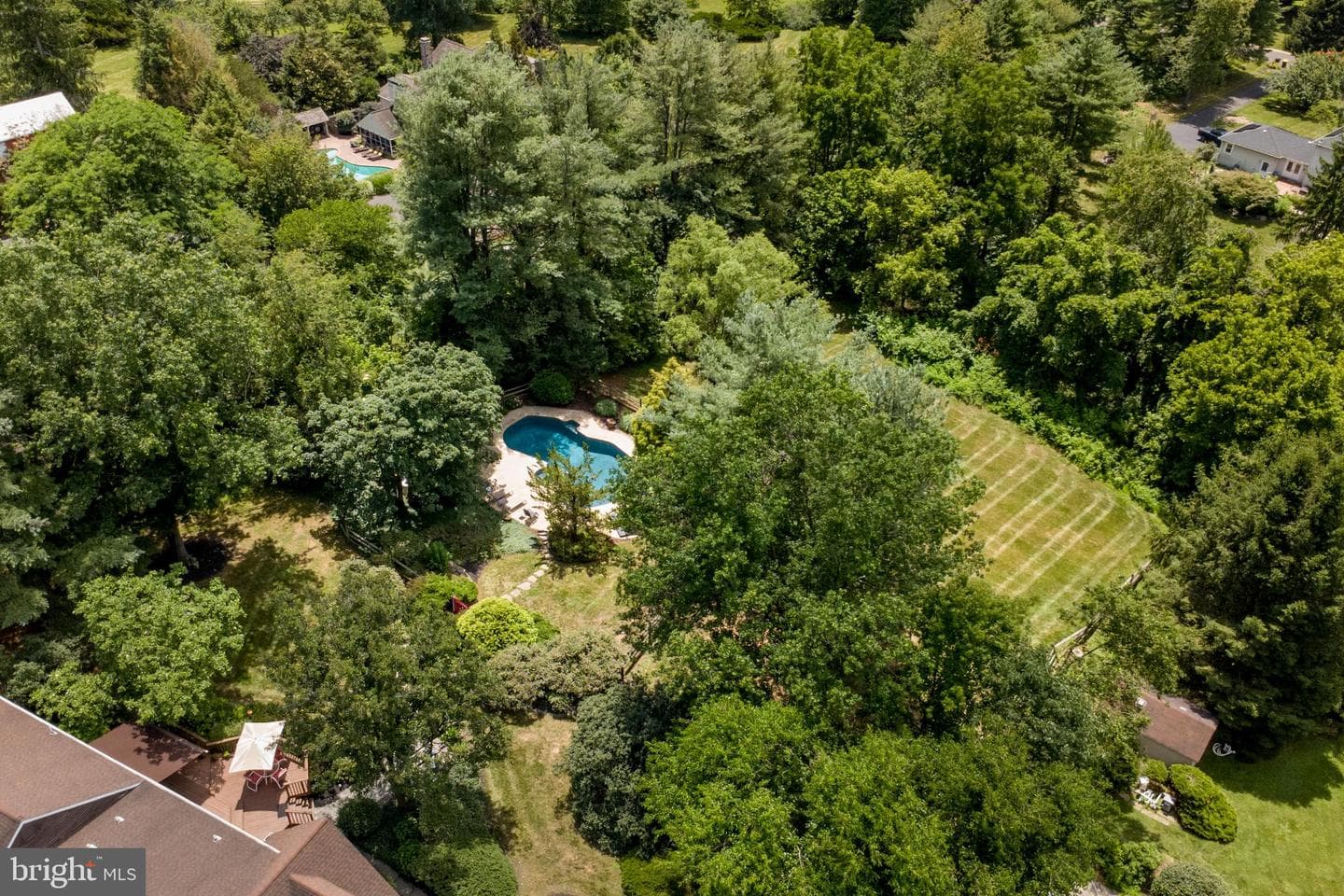 950 Camelot Road photo 100