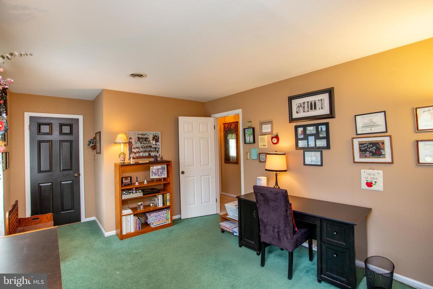 950 Camelot Road photo 47
