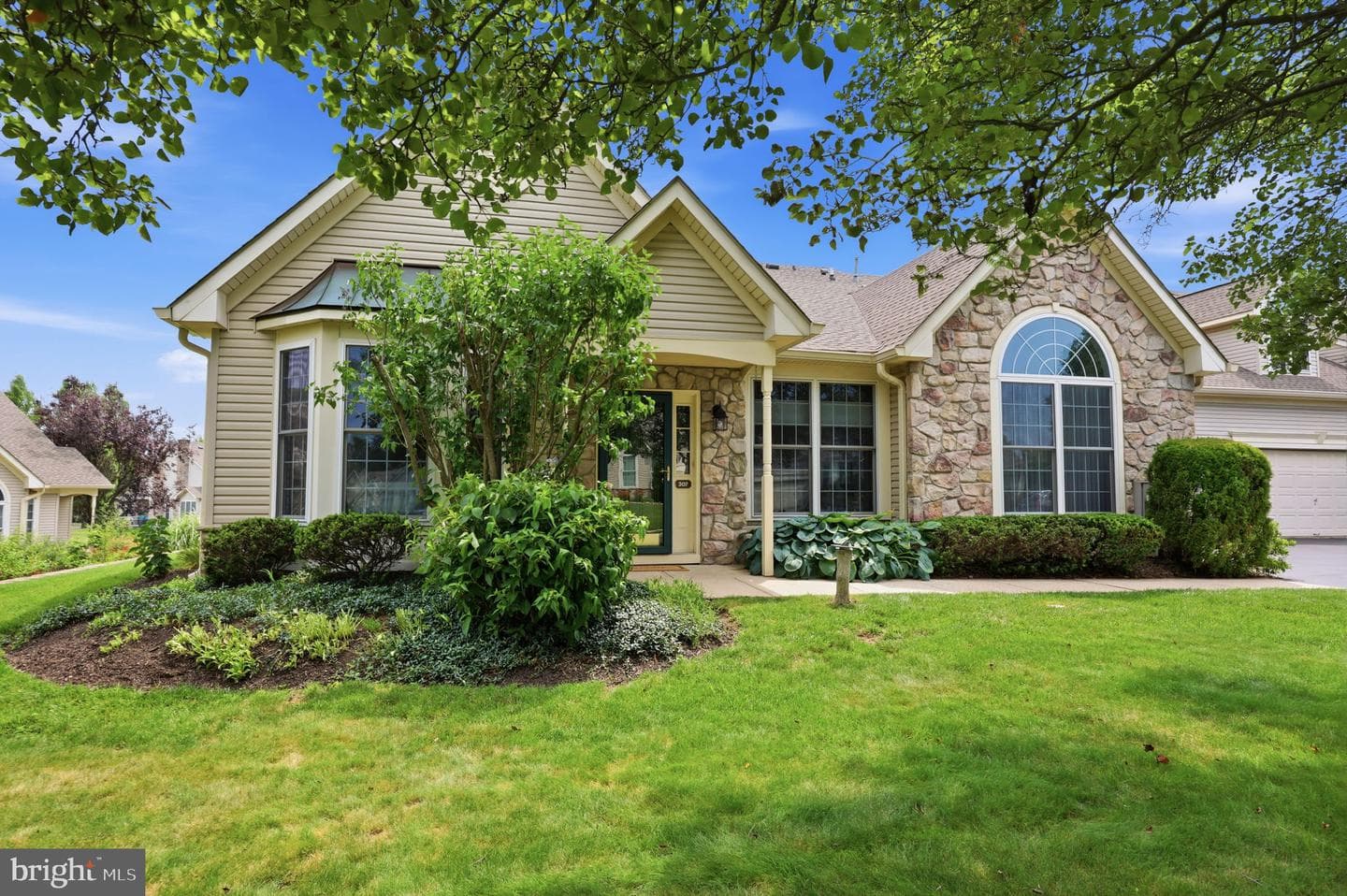 307 Starflower Lane photo 2
