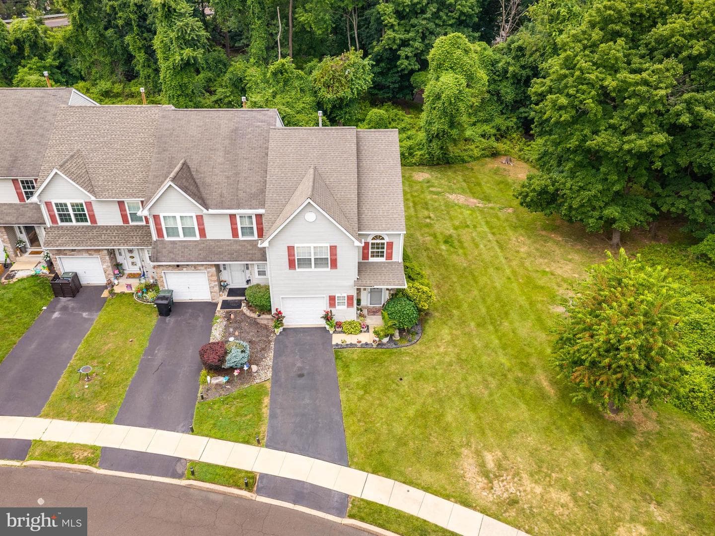 764 Edden Court photo 41