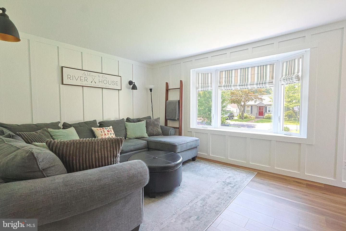 140 Longshore Avenue photo 5