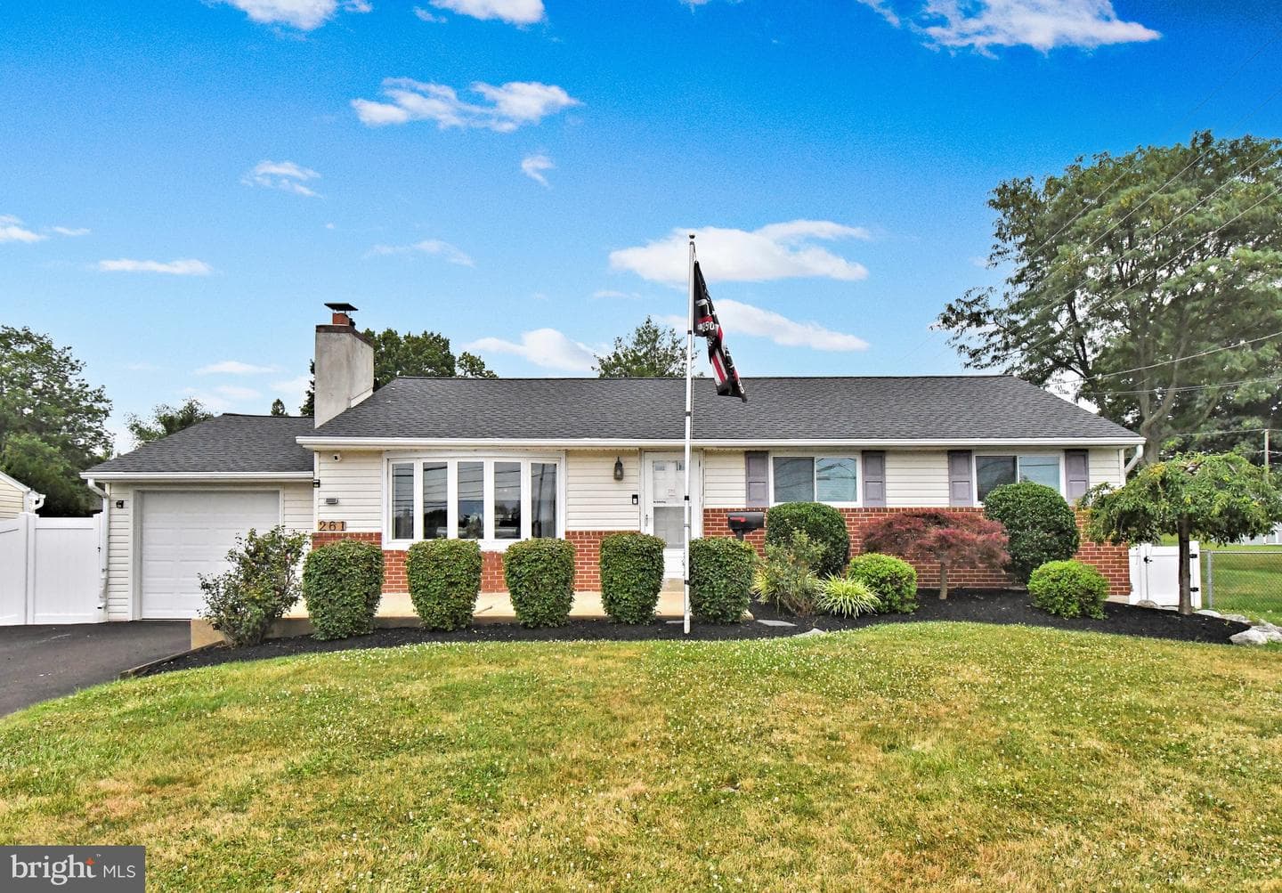 261 Valley Road, Warminster