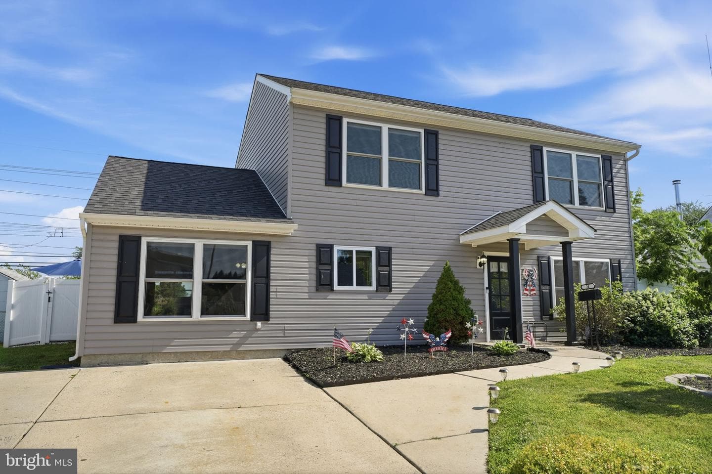 24 Idolstone Road, Levittown