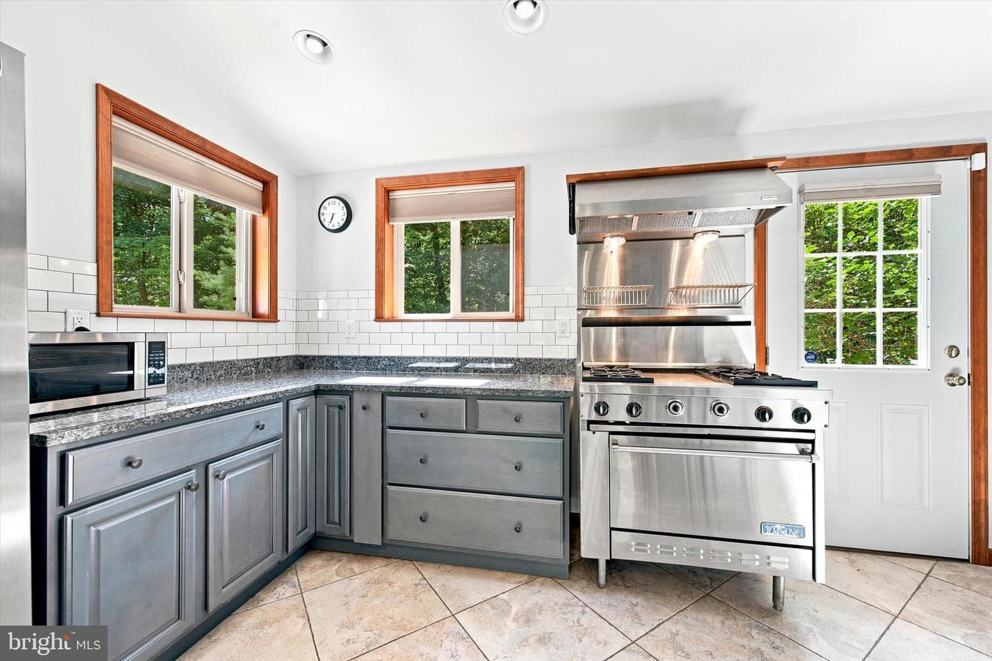 475 Crowthers Road photo 10