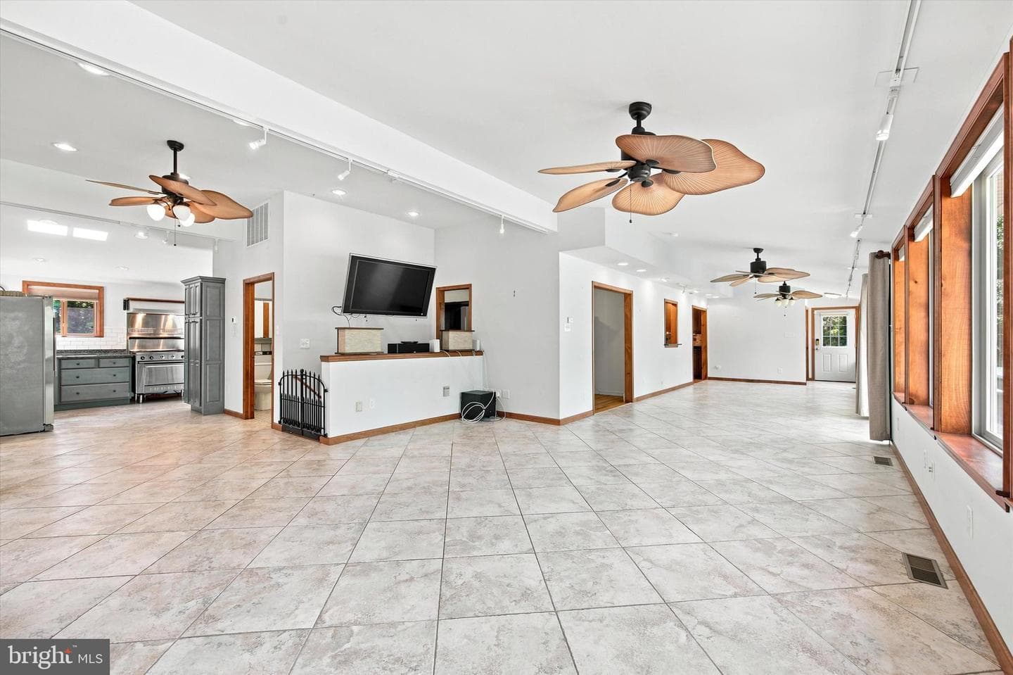 475 Crowthers Road photo 16