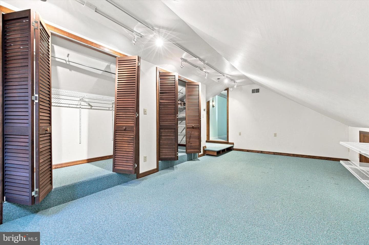 475 Crowthers Road photo 37