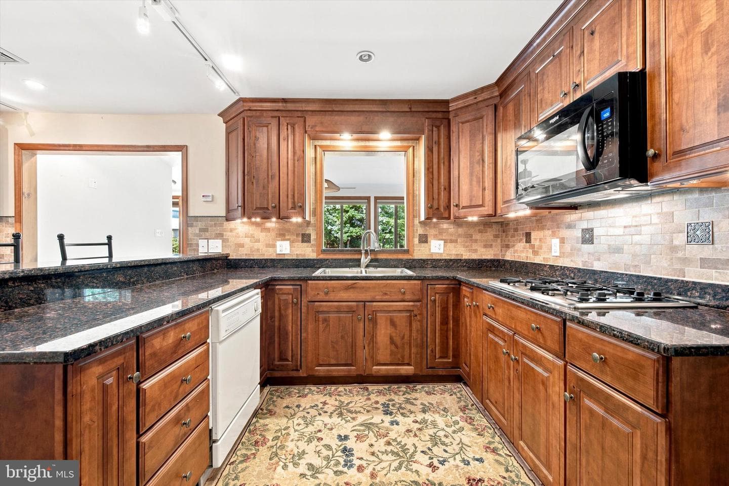 475 Crowthers Road photo 5