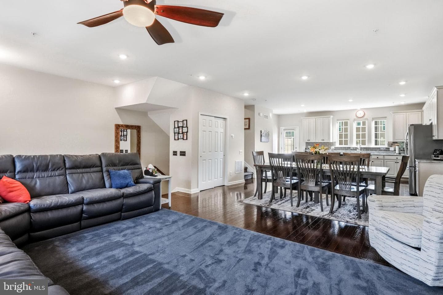 487 Rowan Street photo 5
