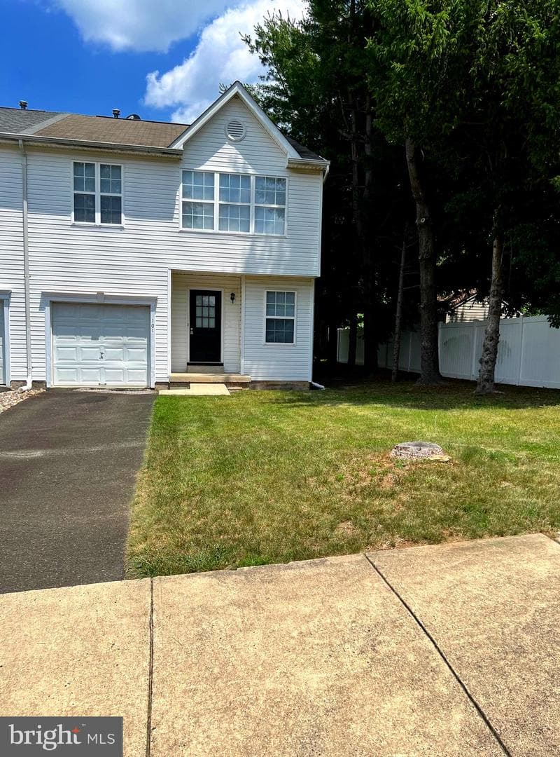 101 Hickory Hollow Circle, Warrington