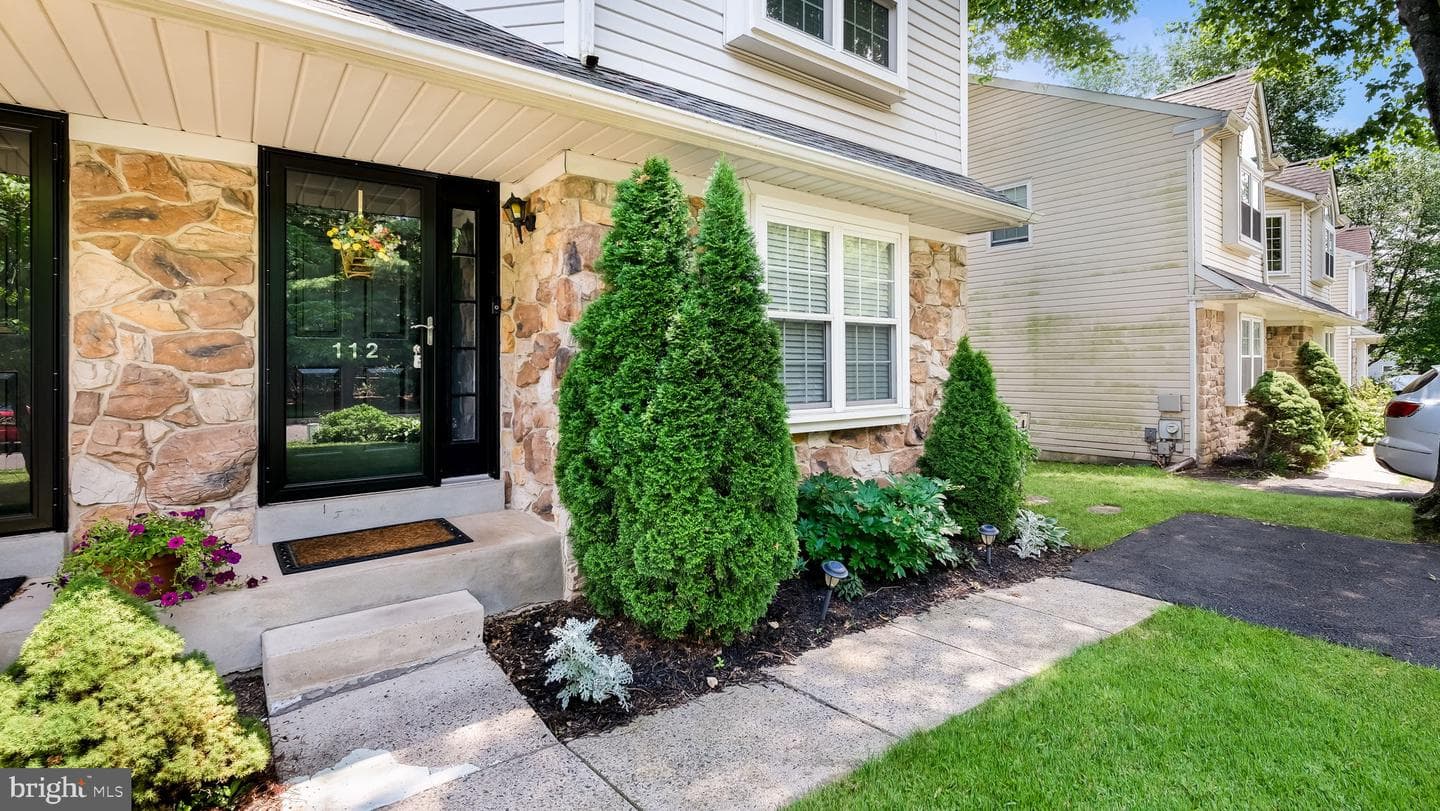 112 Sandy Ridge Drive photo 4