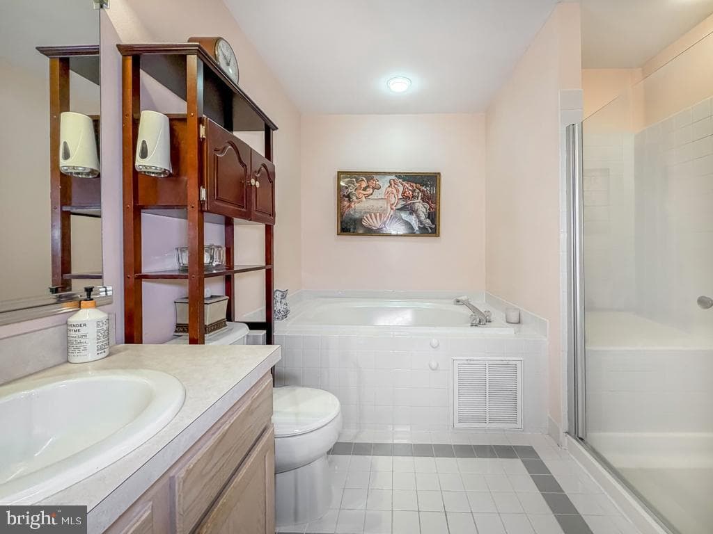 708 Harrowgate #66 photo 31