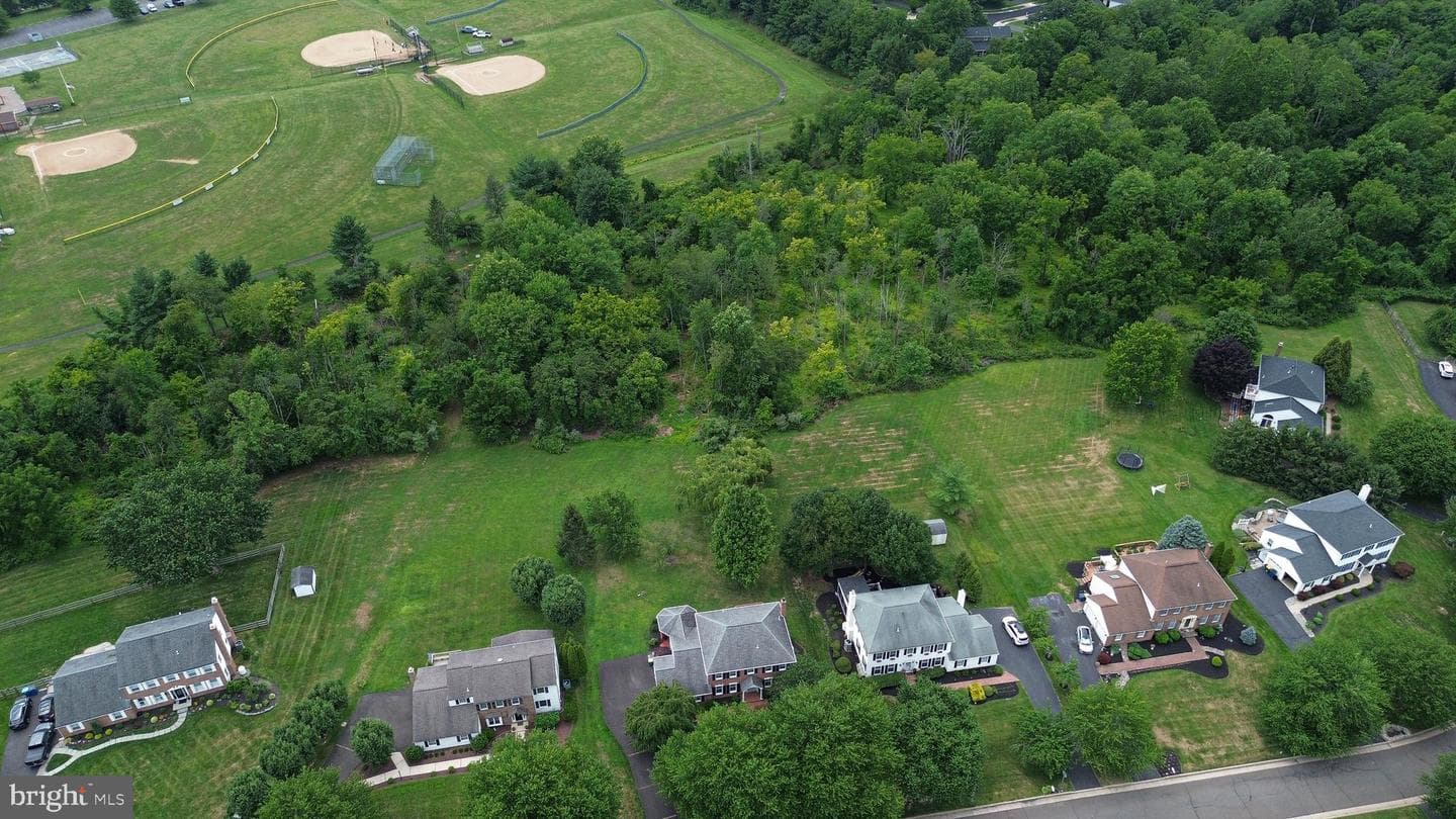 13 Bedford Lane photo 40