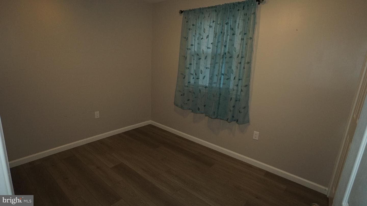 540 Western Avenue photo 15
