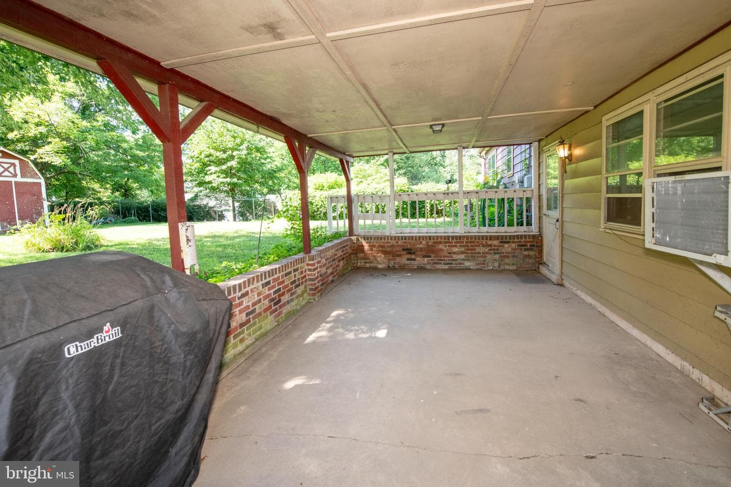 2527 Arrowhead Drive photo 32