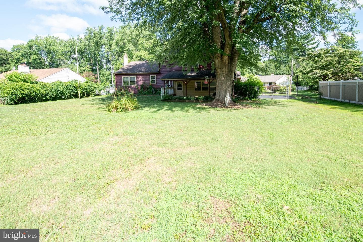 2527 Arrowhead Drive photo 35
