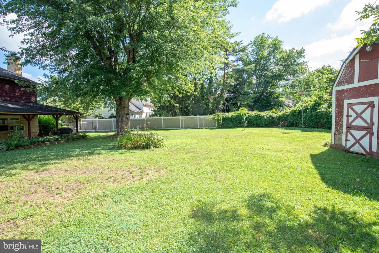 2527 Arrowhead Drive photo 37