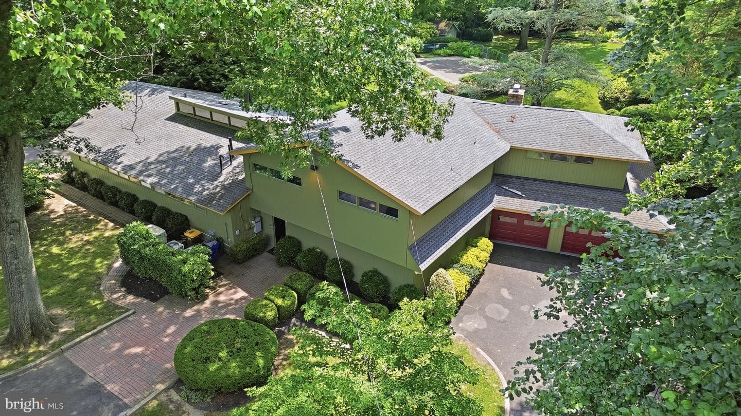 775 River Road, Yardley