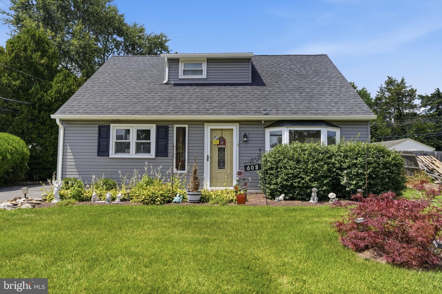 608 Benton Lane photo 2