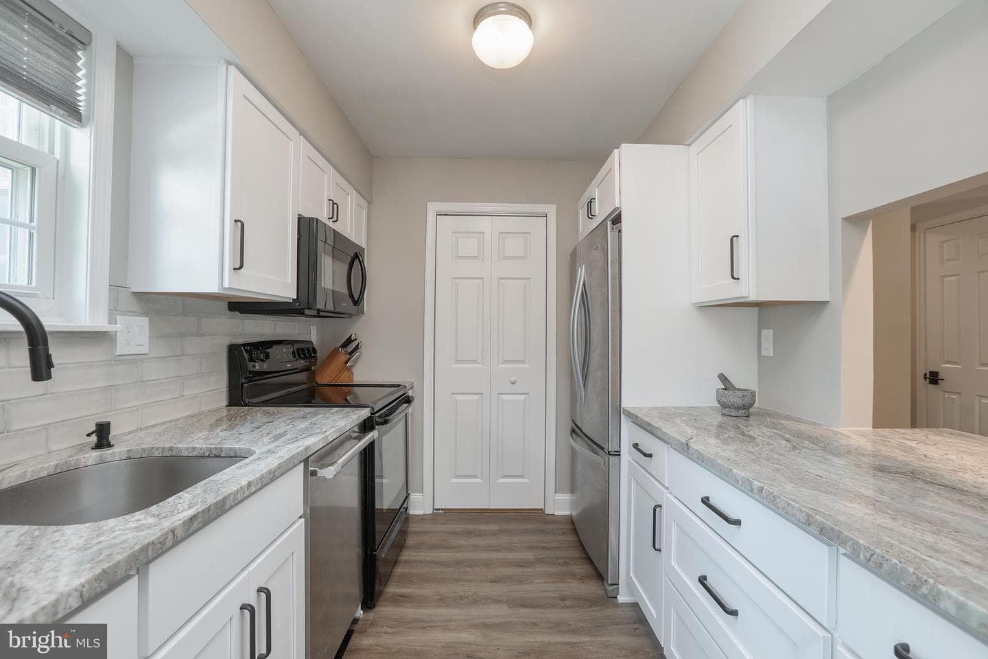 1790 Bayley Lane photo 8