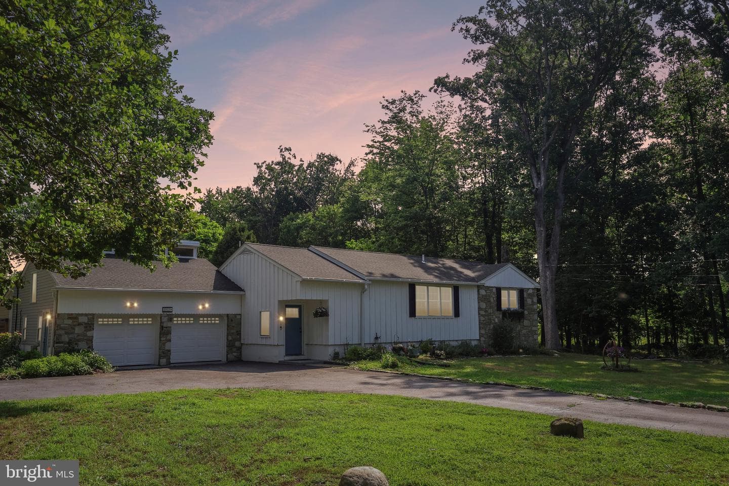 2129 Herblew Road photo 45