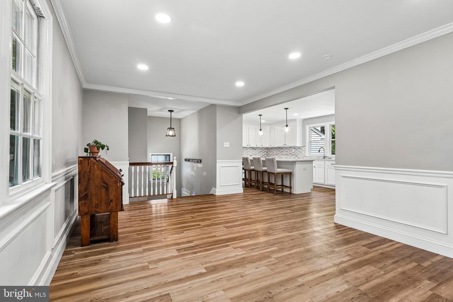 2129 Herblew Road photo 7