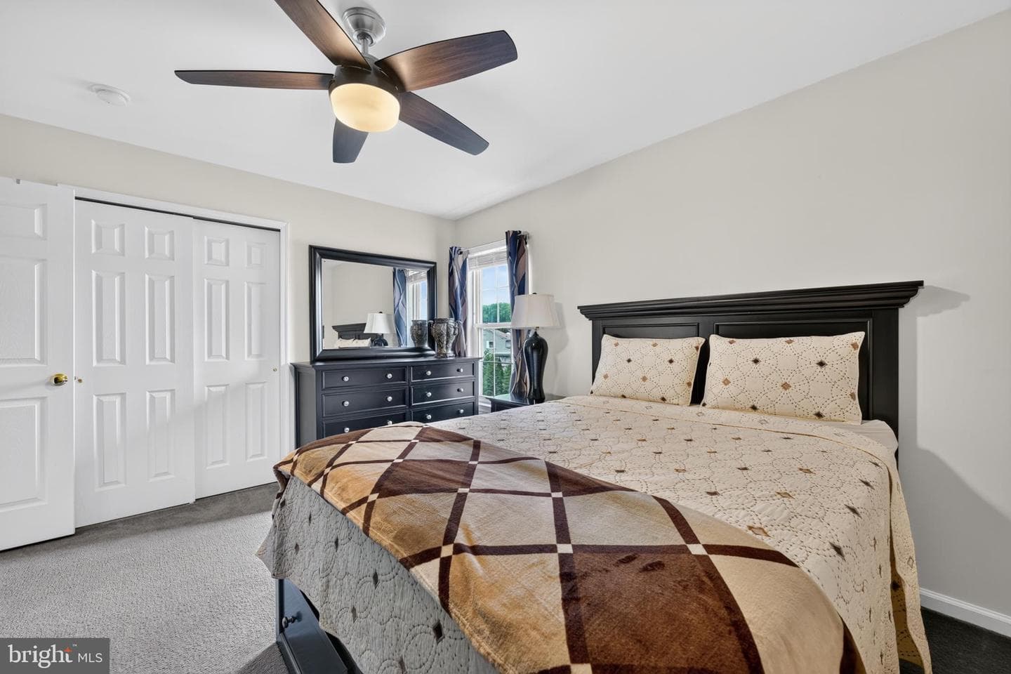 16 Amesbury Road photo 29