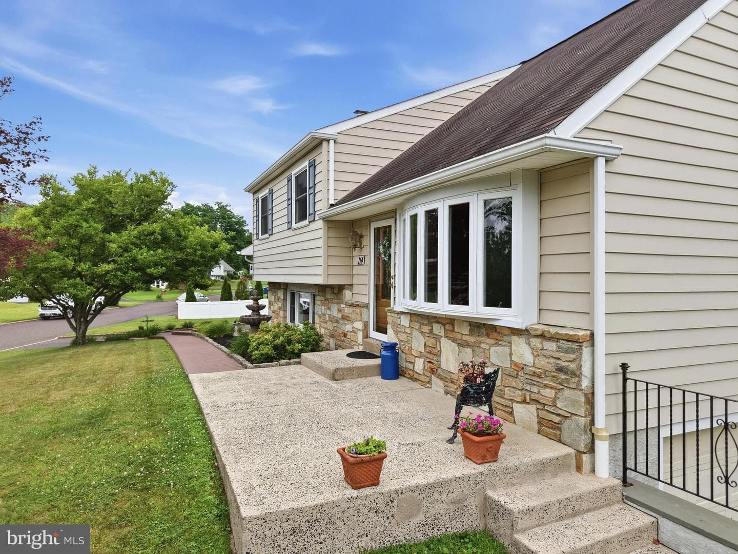 114 Dolly Lane photo 5