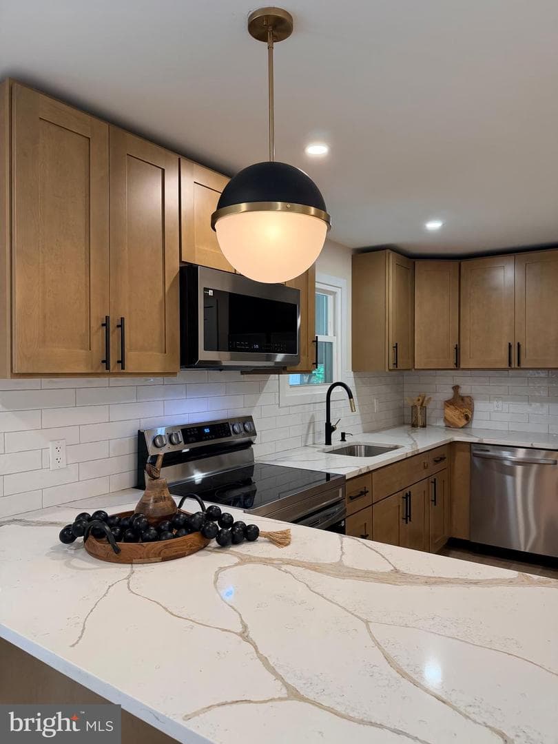 1536 Park Drive photo 4