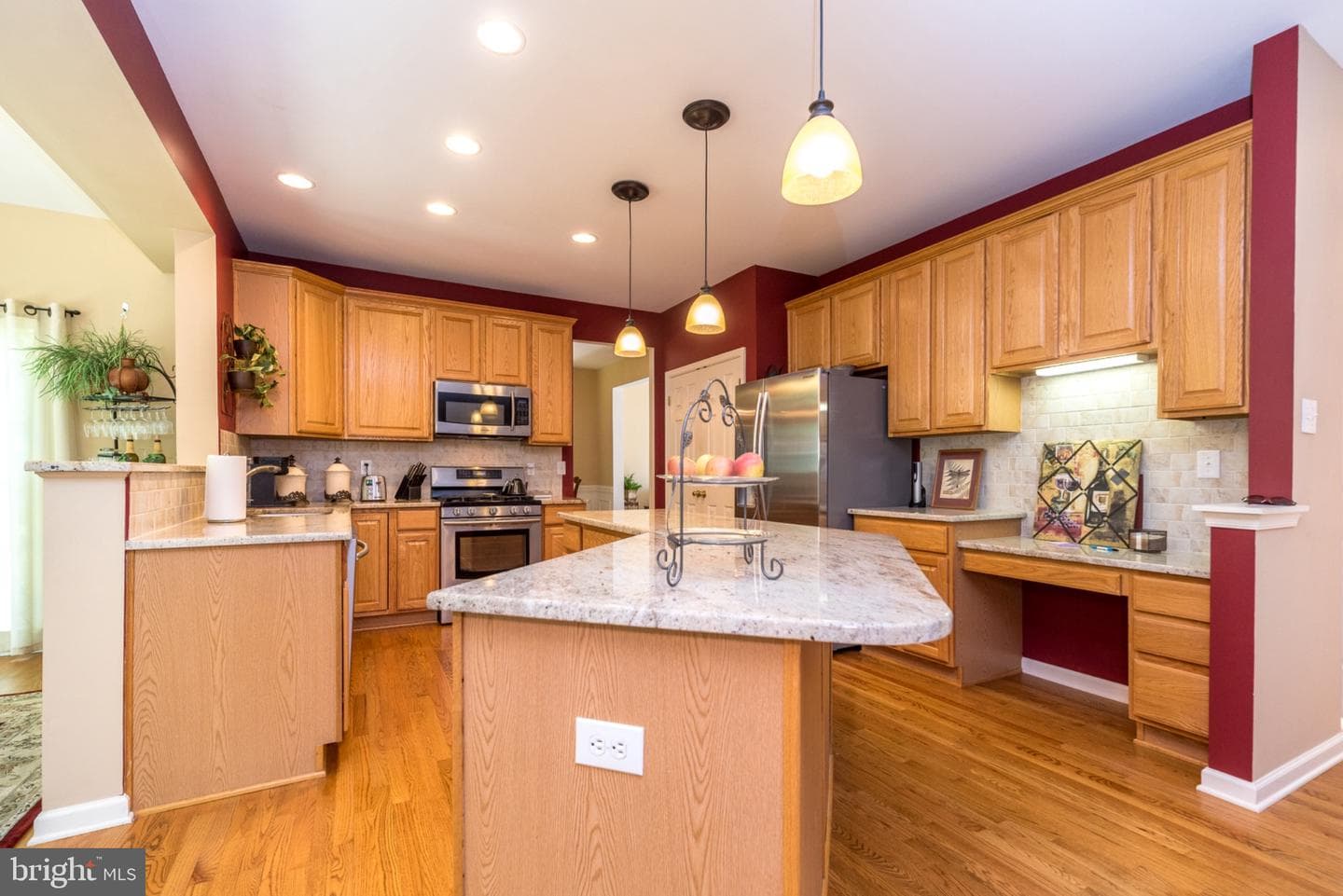 1876 Sycamore Drive photo 14
