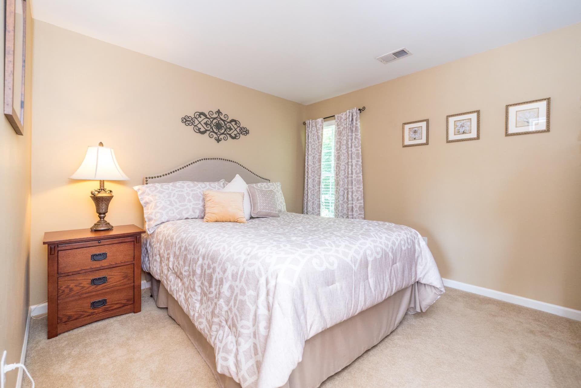 1876 Sycamore Drive photo 41