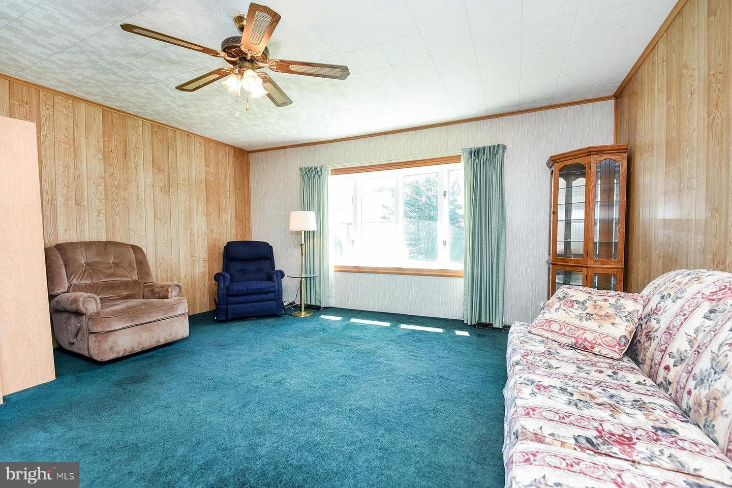 239 Tewksbury Road photo 2