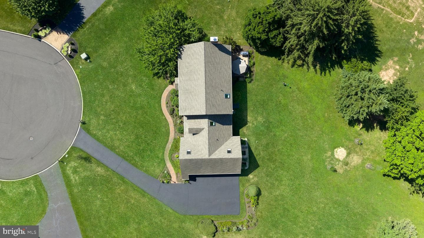 435 Bella Circle photo 41