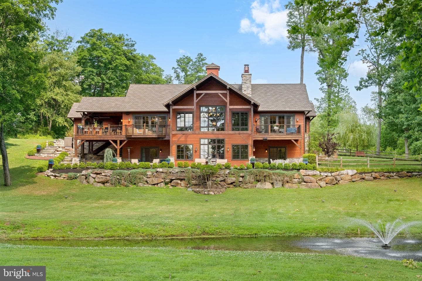 992 Worthington Mill Road photo 1