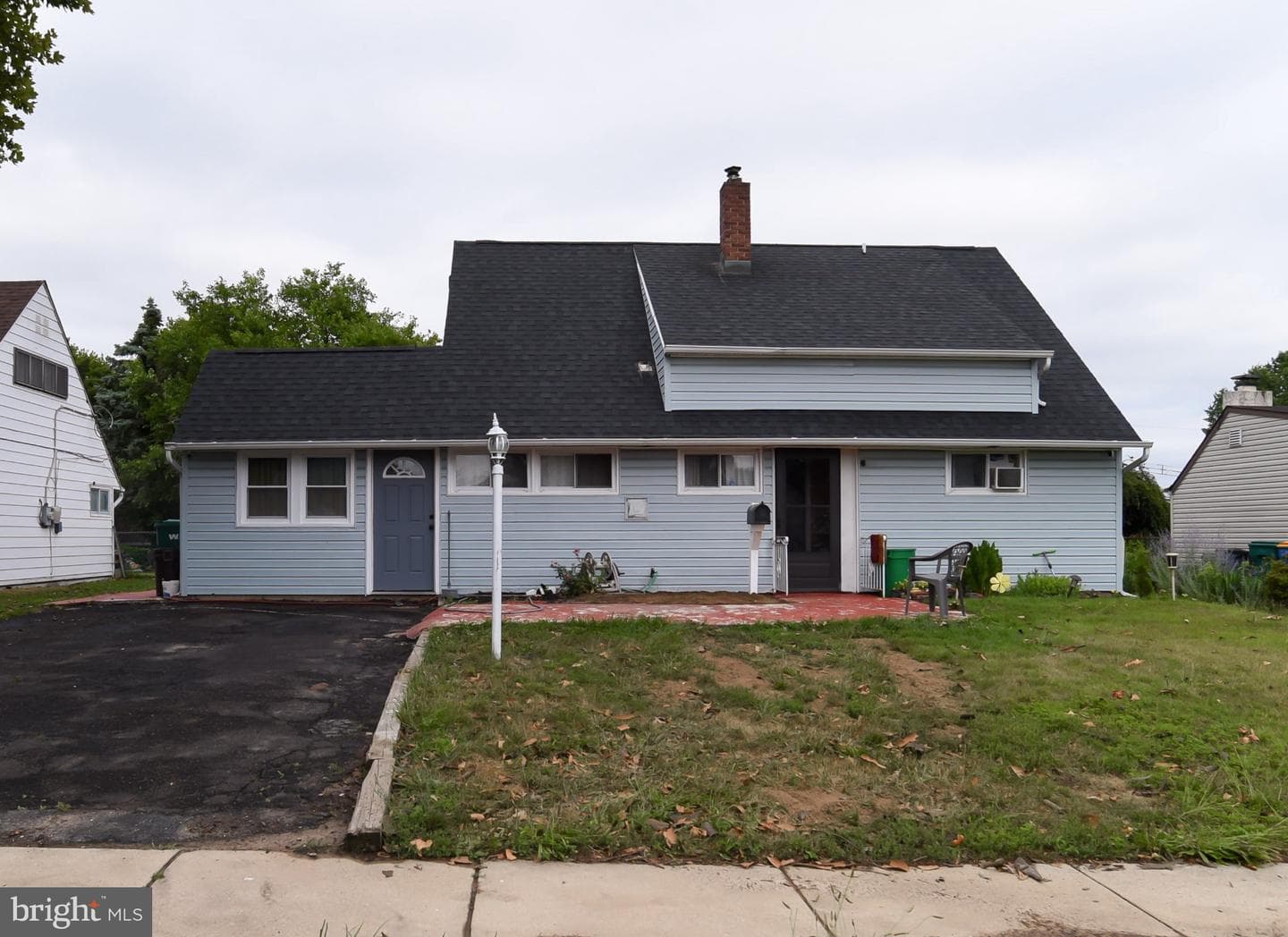 34 Red Maple Lane, Levittown