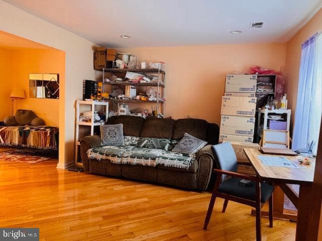 632 Longfellow Court photo 3