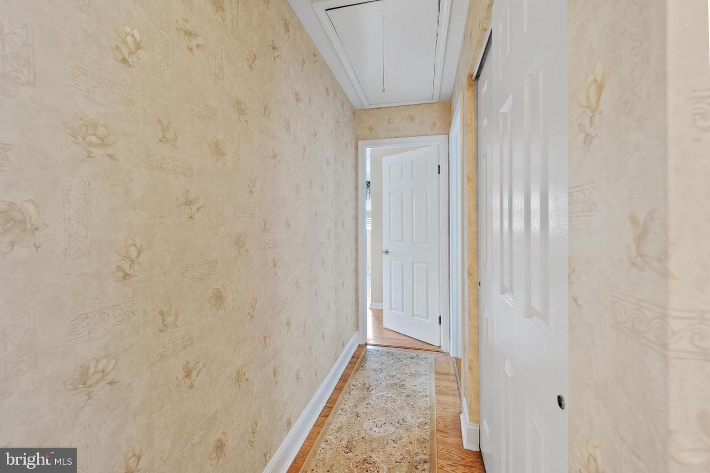 895 Sycamore Drive photo 30