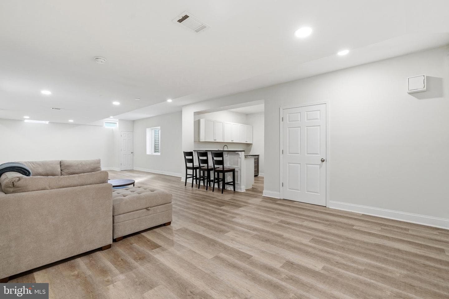 914 Hilltown Pike photo 33