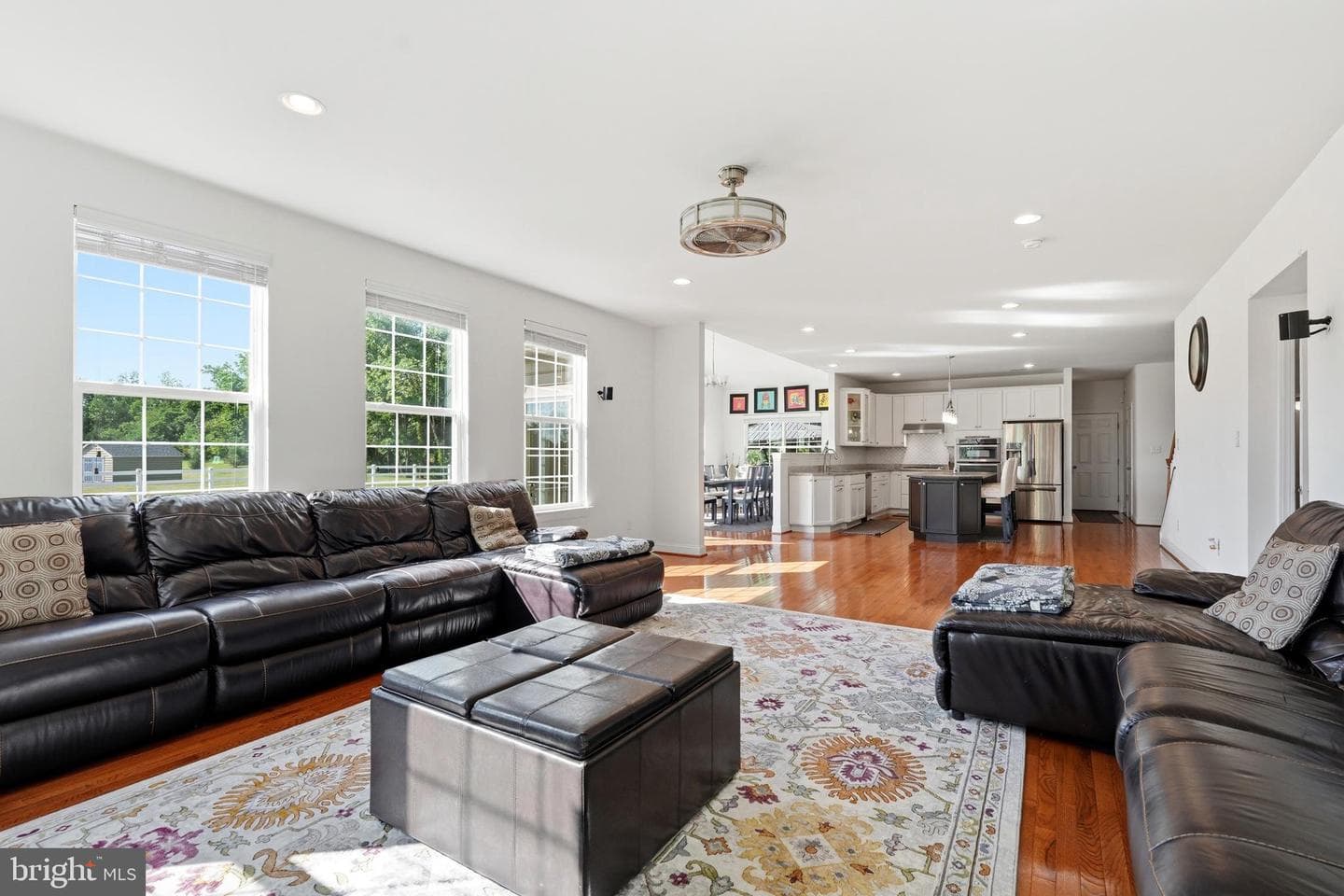 914 Hilltown Pike photo 8
