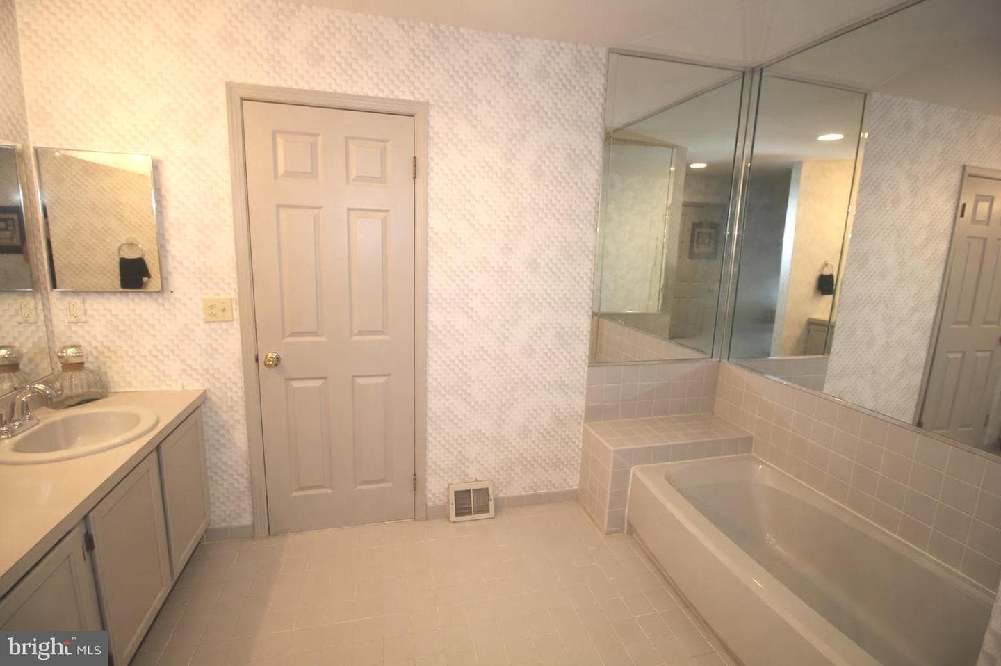 56 Kanon Court photo 20