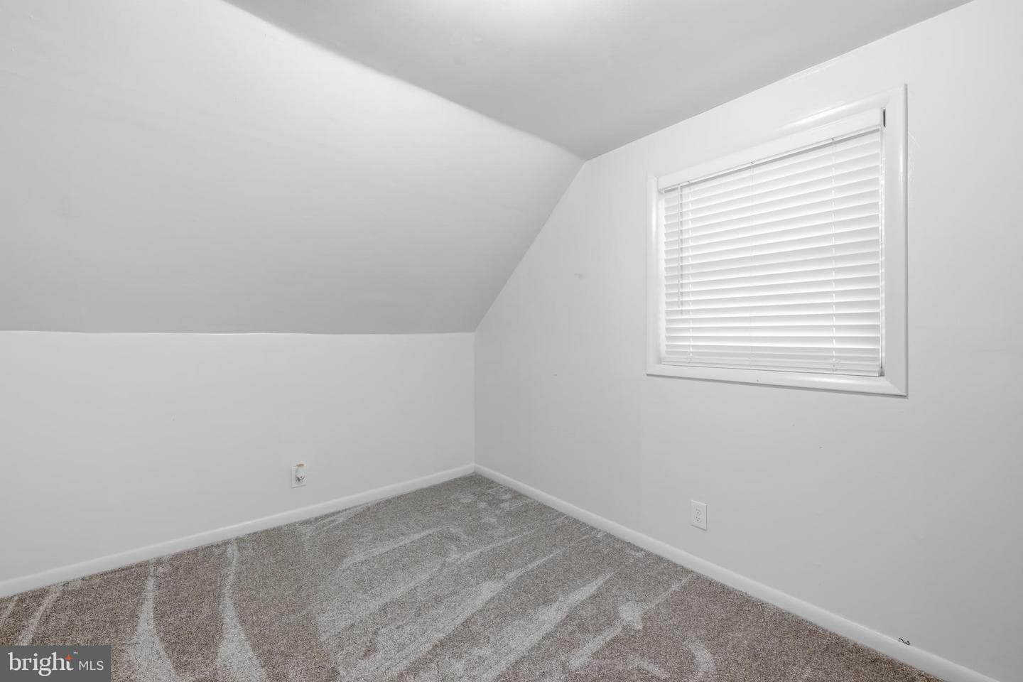812 Rennard Lane photo 19