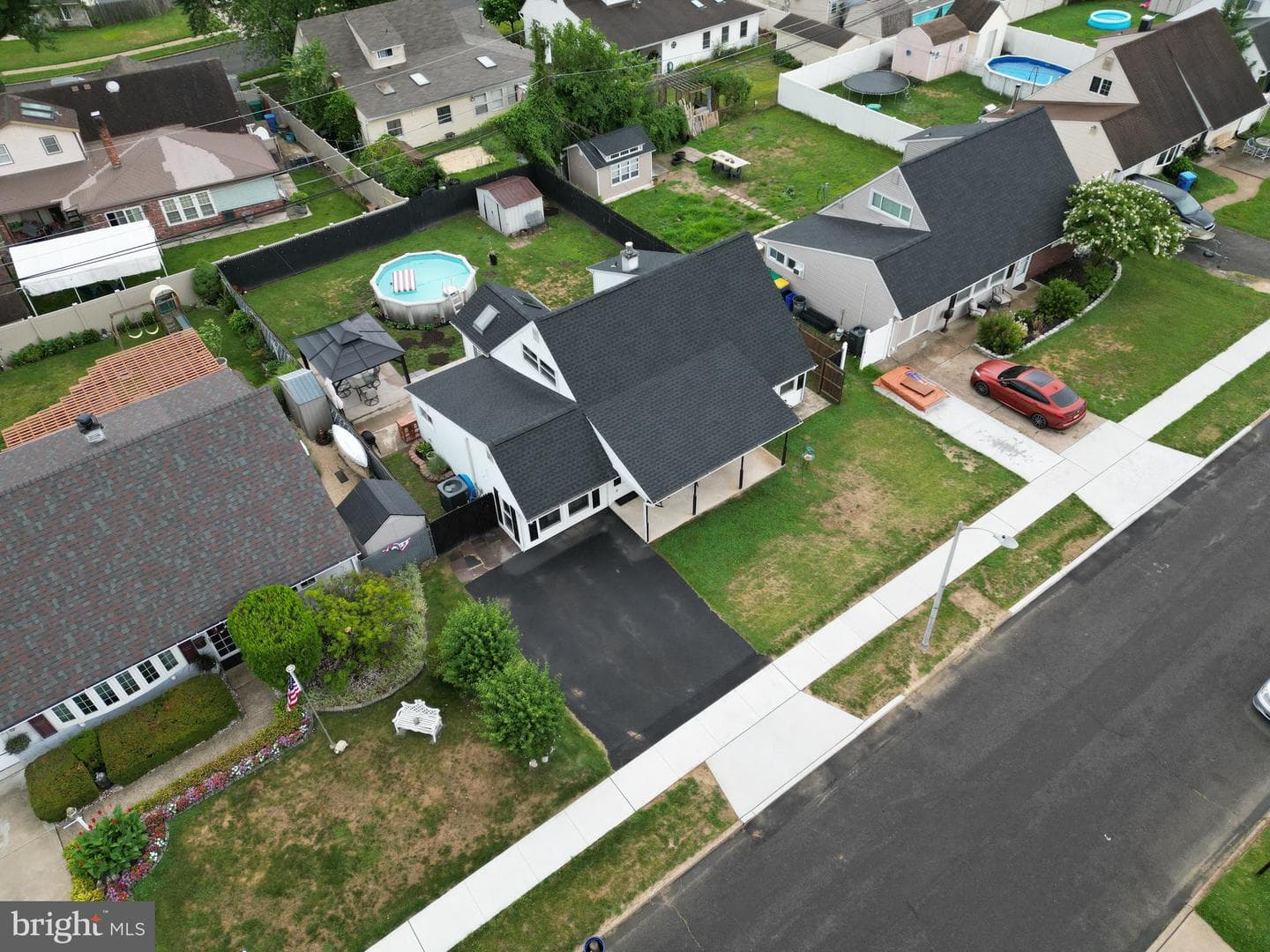 14 Verdant Road, Levittown