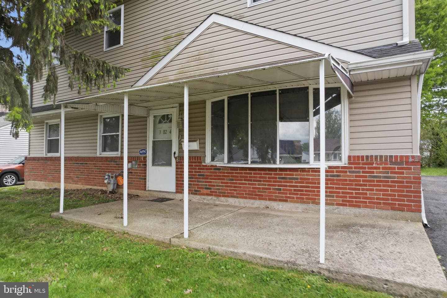 3824 Kingston Way photo 3