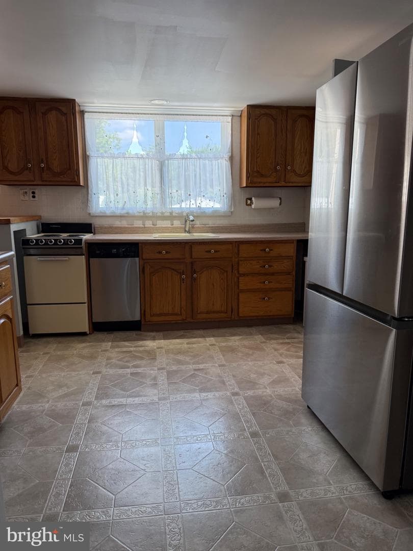 623 Knoll Avenue photo 23
